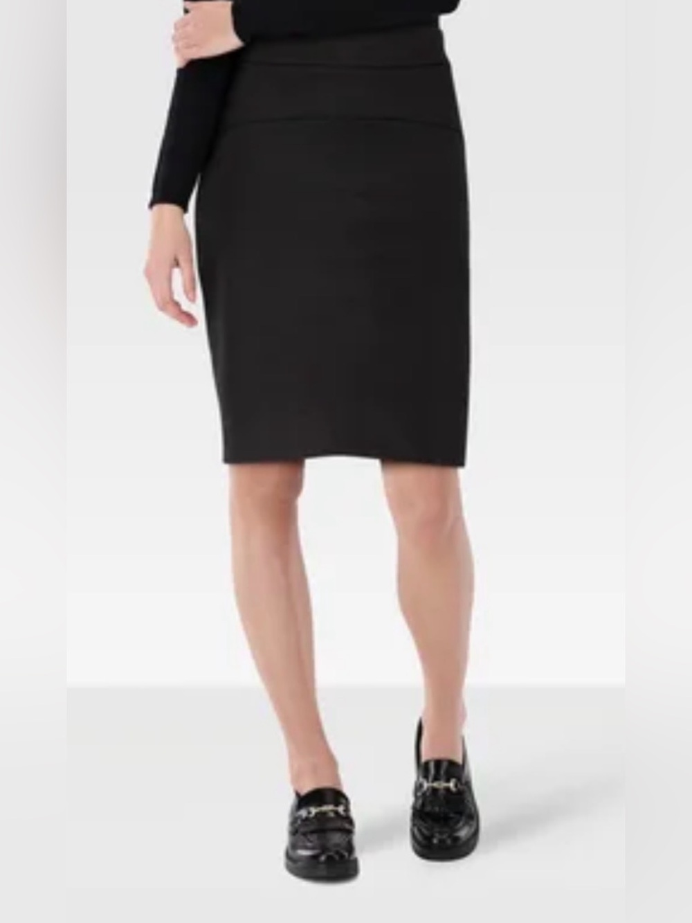 Michael Kors Elegant Black Pencil Skirt - size 6
